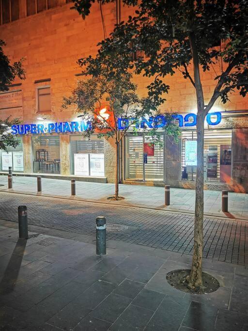 A Wonderful Studio6 Apt In The Center Of Yerusalem Bagian luar foto